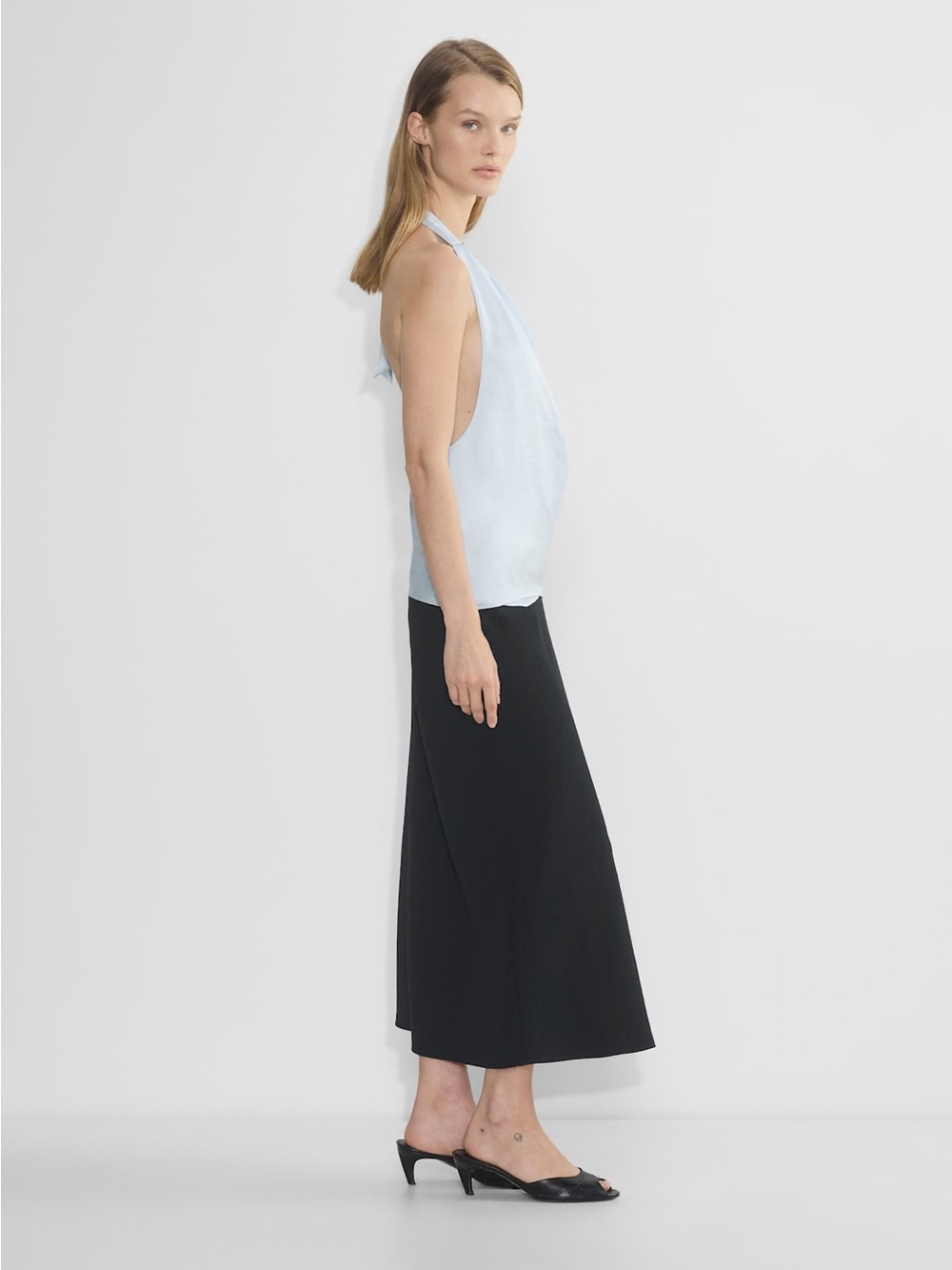 NWT Aritzia Wilfred āMartini Satin Halter Topā - Picture 2 of 15